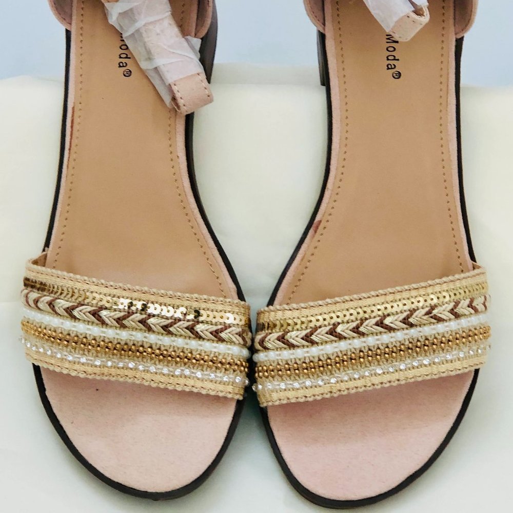 New Women's Top Moda Blush Beaded Vision Sandal Wrap Around Ankle Size 7.5 Suede